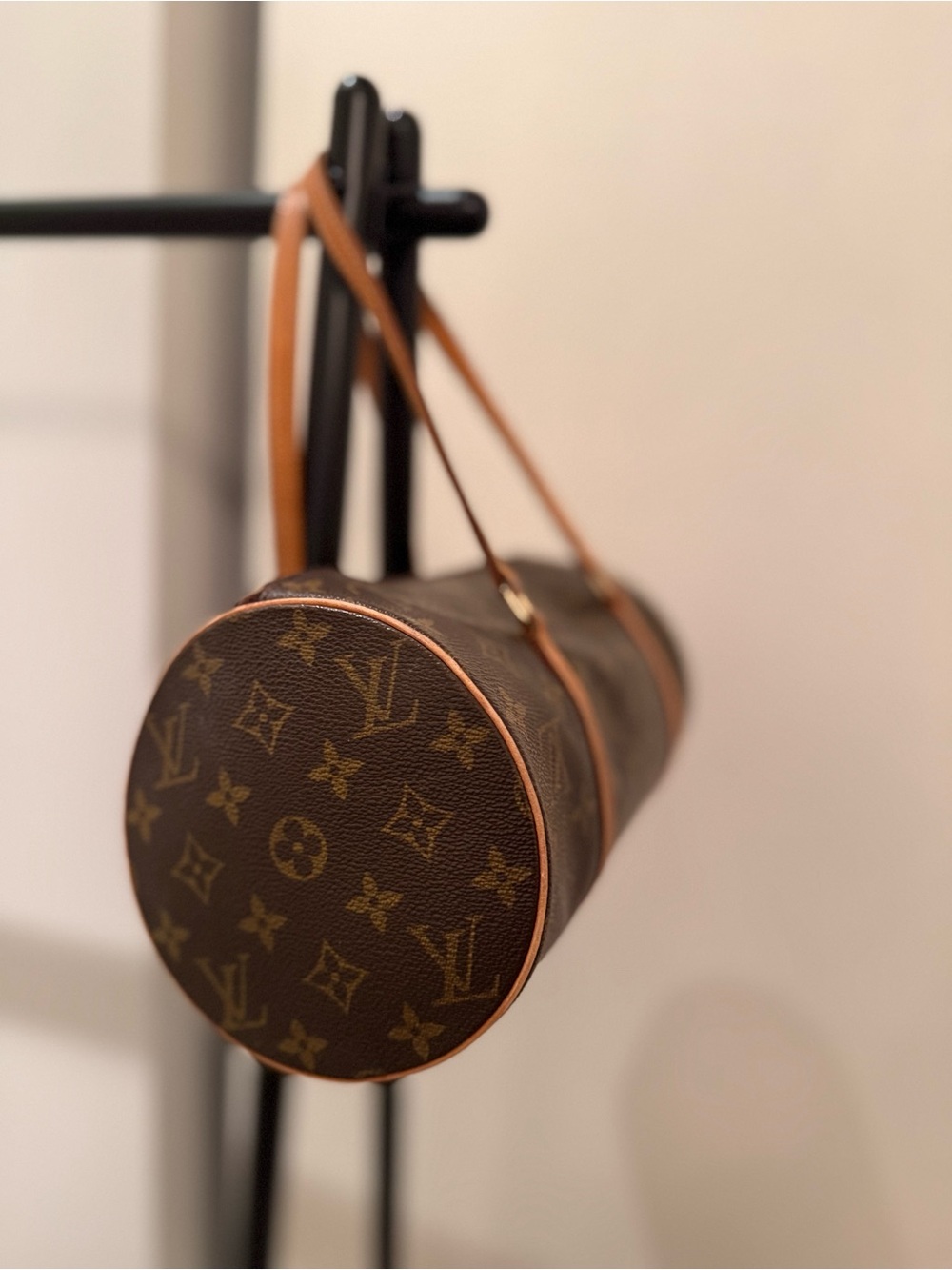 Louis Vuitton Monogram Vintage Papillon - Picture 6 of 12